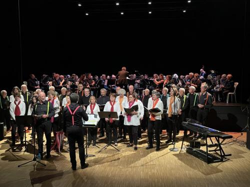 Concert de Printemps de l'Orchestre d'Harmonie du Val de l'Indre. Ensembles vocaux invités le P'tit Choeur et Akwa-rihom'